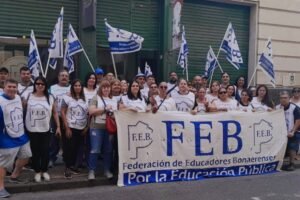 el gobierno bonaerense advirtio que descontará los dias de paro convocado por la feb