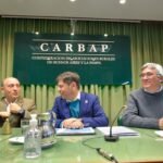 Kicillof acompañado de las autoridades de carbap