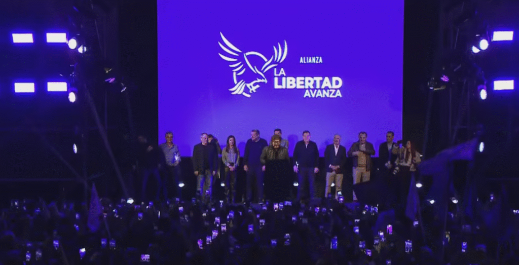 Milei en La Plata junto a los referentes de su espacio LLA